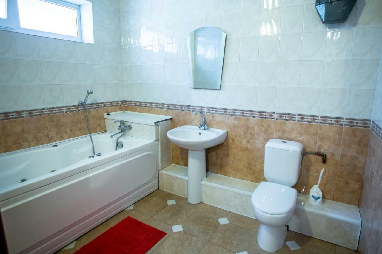 Premium Hotel Izmail Buitenkant foto