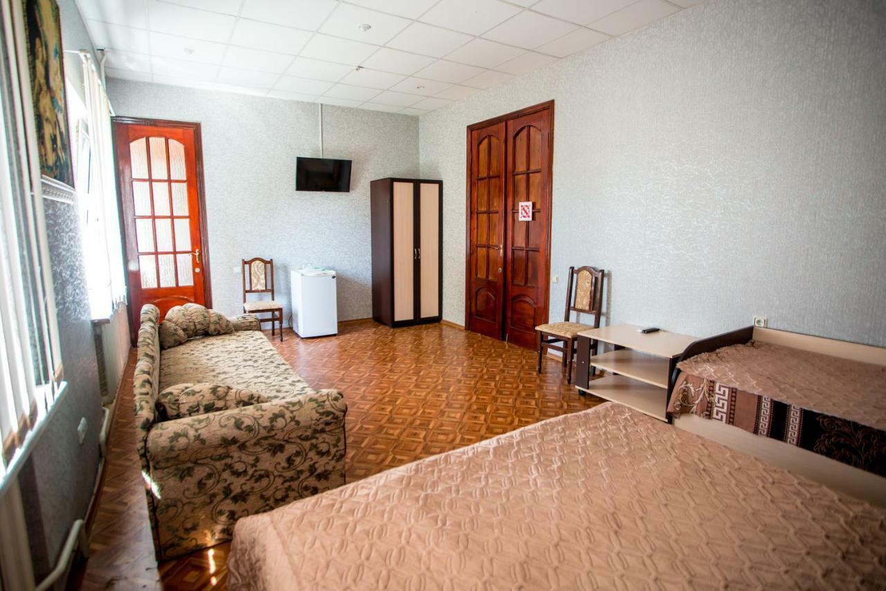 Premium Hotel Izmail Buitenkant foto